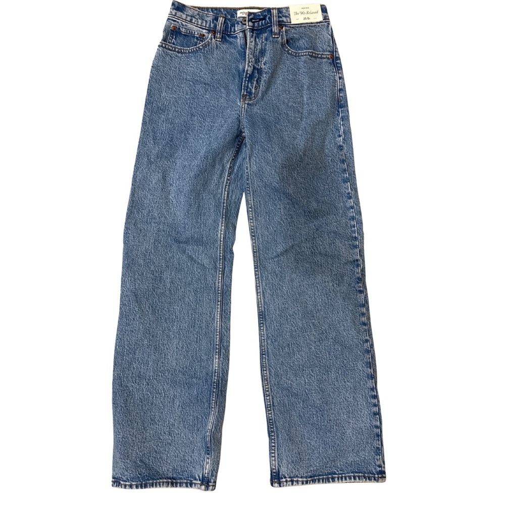 Abercrombie 90s High Rise Relaxed Jean NWT – Medium Marble – Size 25 Short